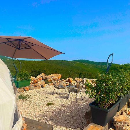 Glamping Rose Hotell Radovici Eksteriør bilde